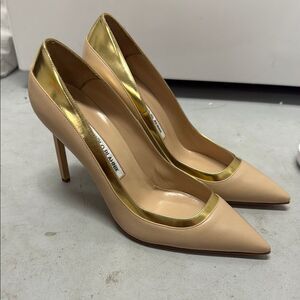 Manolo Blahnik Gold and Tan Heels with Pointed Toe - LIKE NEW - Size 39.5